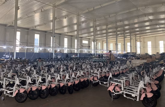 36V 250Wモーターを搭載した電動シティ折りたたみ自転車 ヨーロッパの倉庫